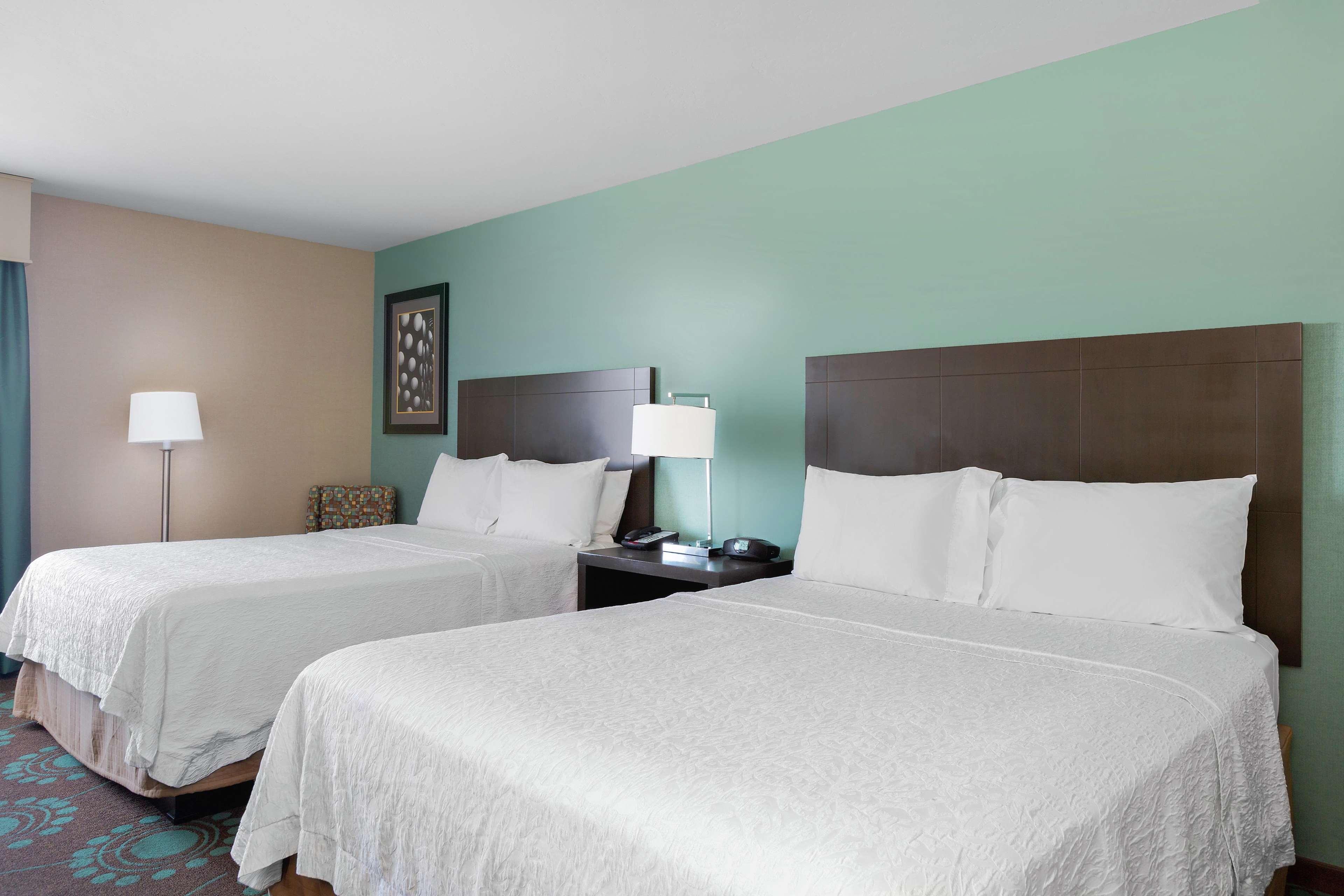 Spark By Hilton Central Bakersfield