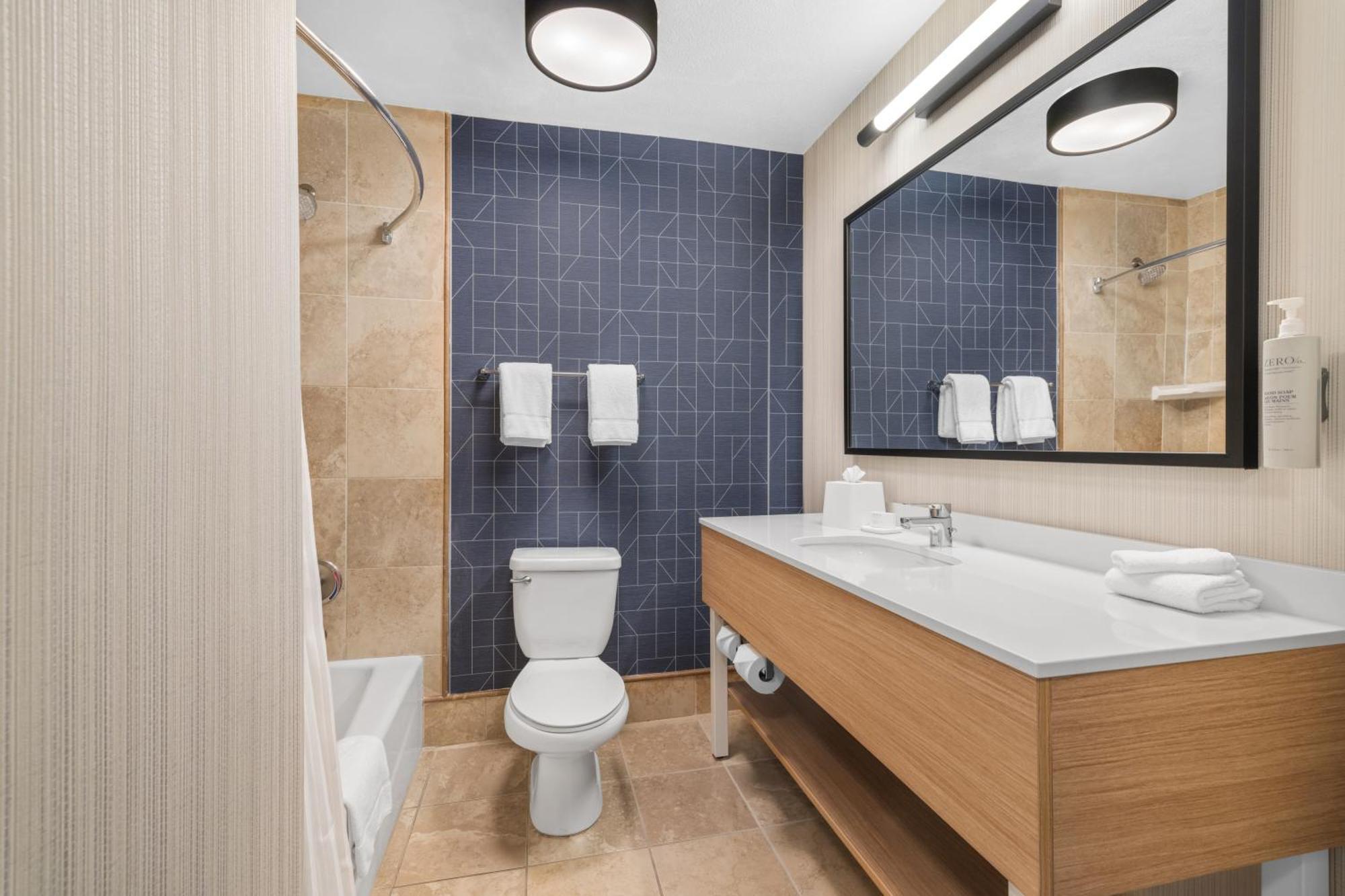 Spark By Hilton 3*