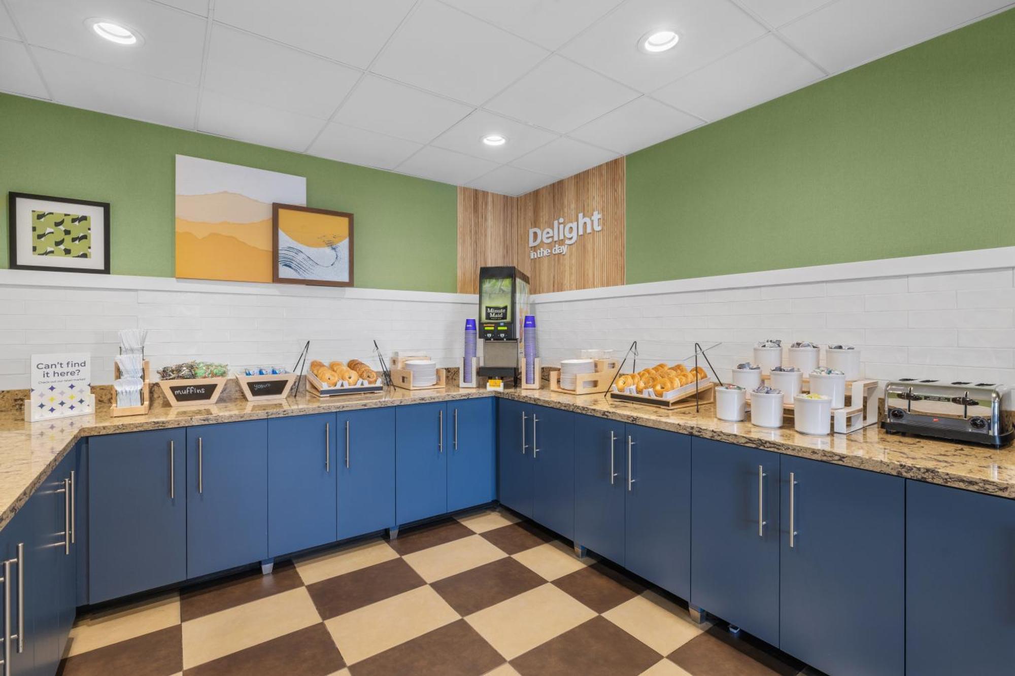 Spark By Hilton 3* Bakersfield