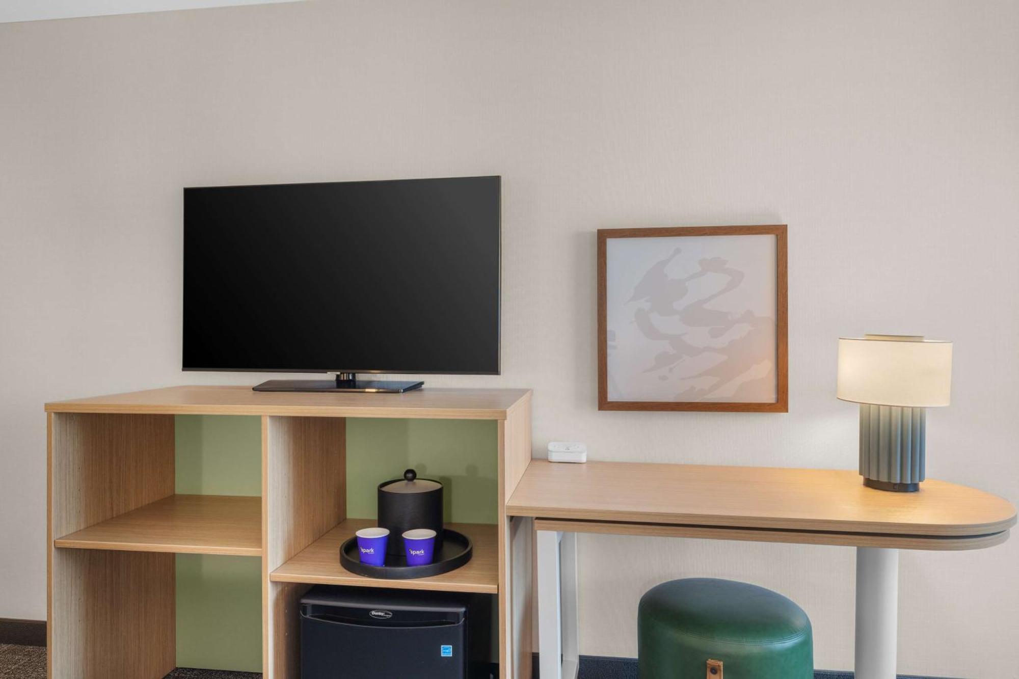 Spark By Hilton 3*