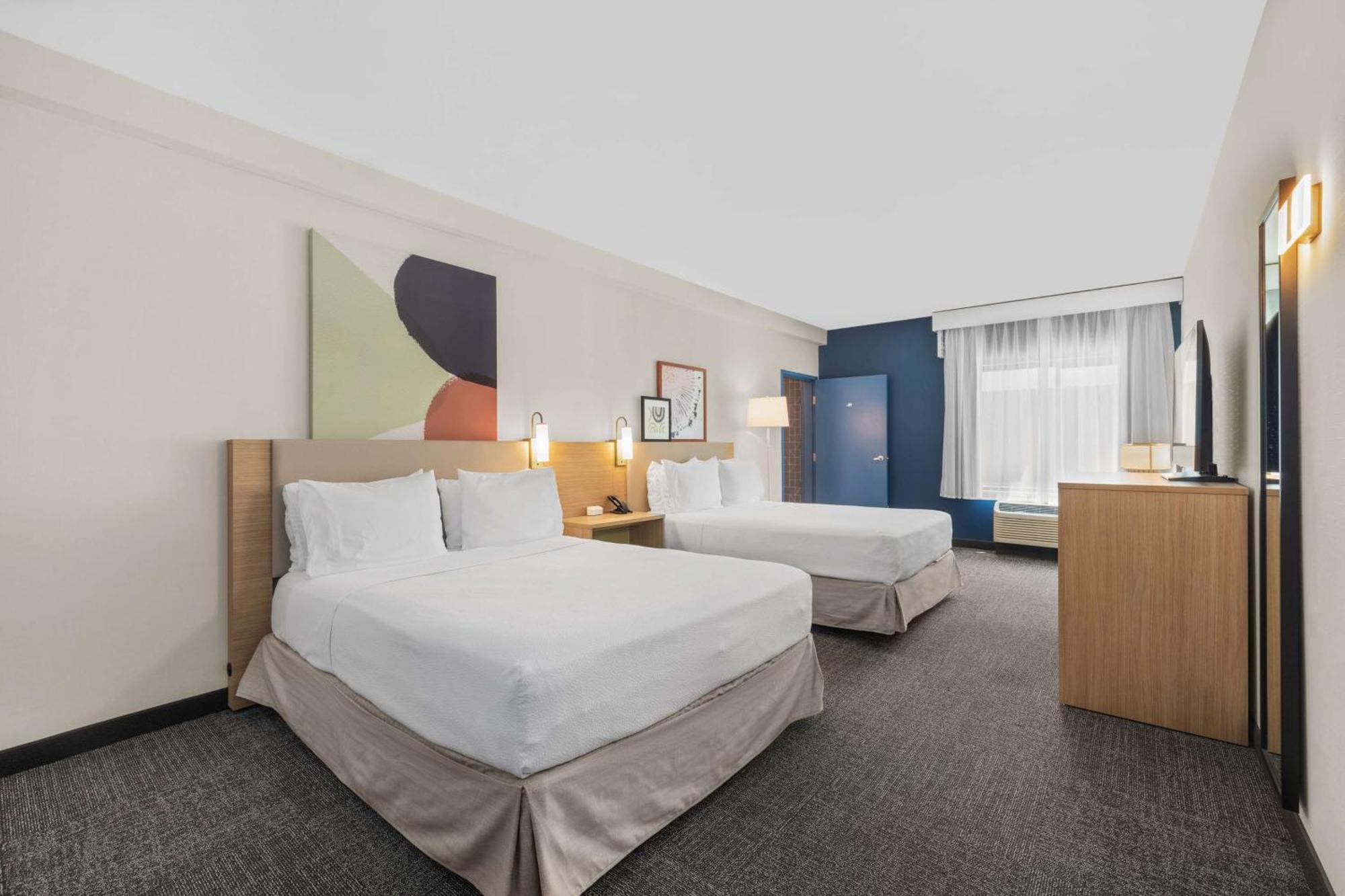 Spark By Hilton 3* Bakersfield