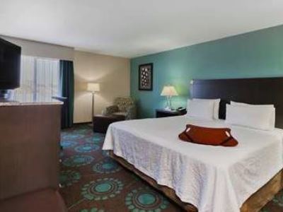 Spark By Hilton Hotel Bakersfield