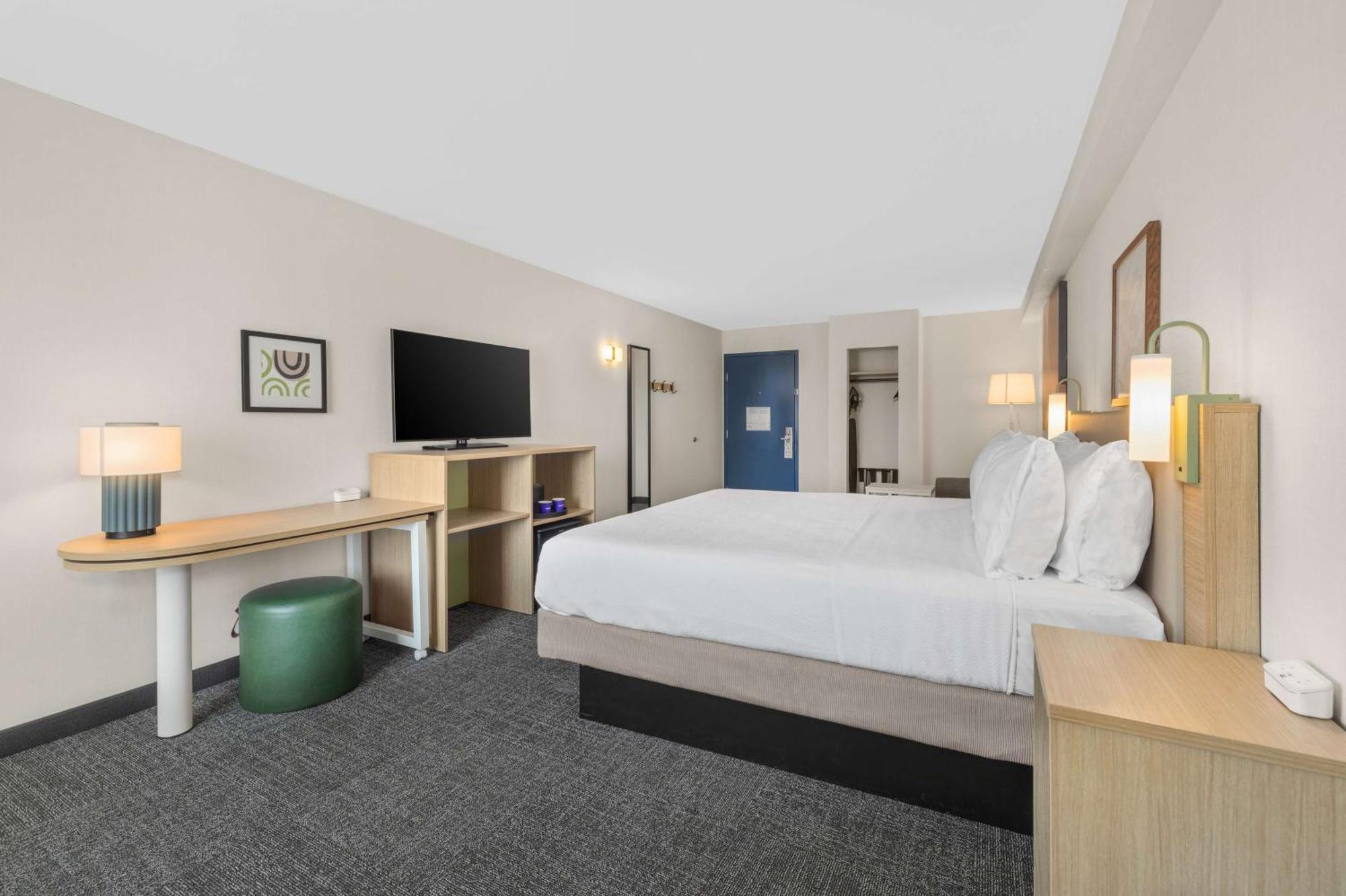 Spark By Hilton Hotel Bakersfield